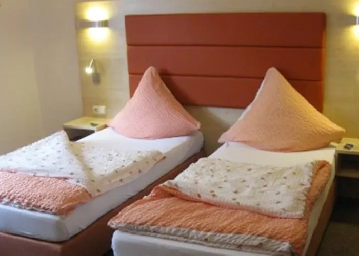 Отель Wasserturm Штоккельсдорф